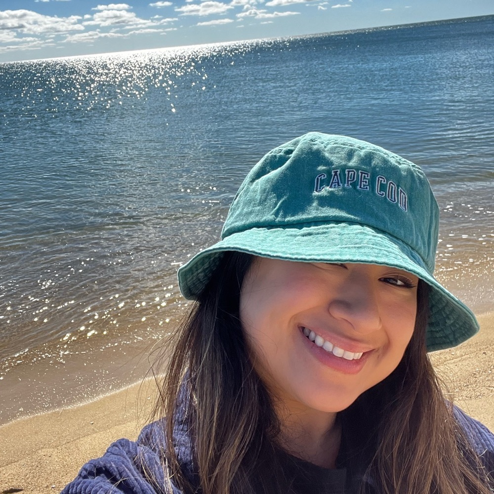 Meet your Posher, Kiana